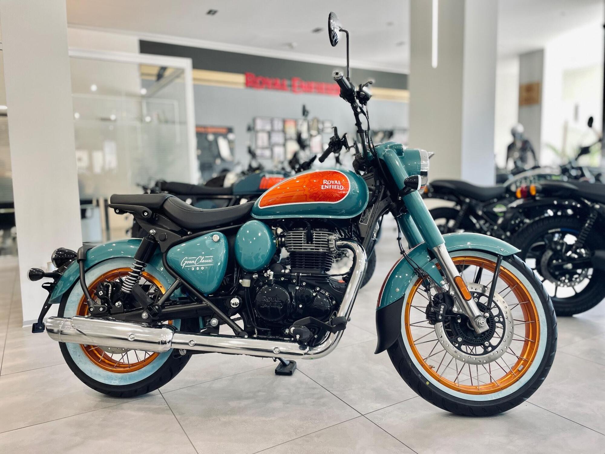 Royal Enfield Classic 350 (2021 - 26) Nuova