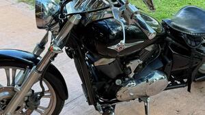 Kawasaki Vulcan VN 900 Custom (2006 - 09) 