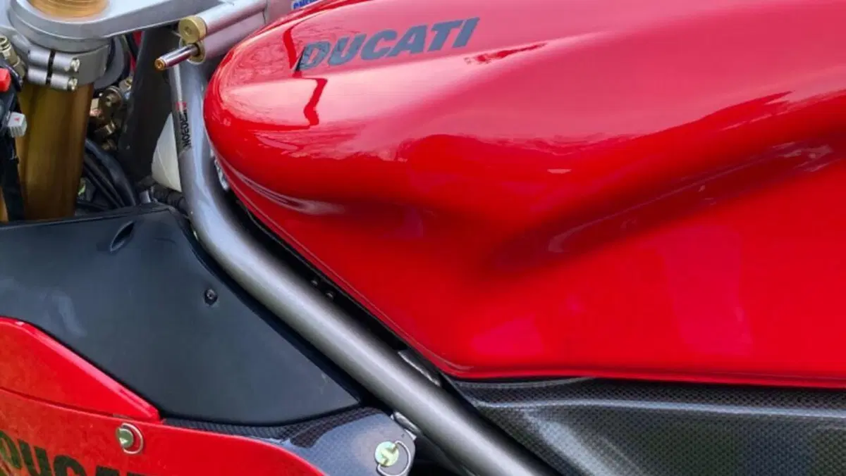 Ducati 996 R (2001) 