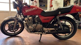 Suzuki GSX 400 F KATANA epoca