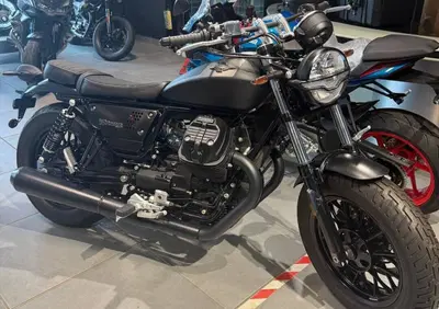 Moto Guzzi V9 Bobber (2021 - 25) - Annuncio 9833962