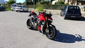Ducati Streetfighter V4 1100 S (2021 - 22) 