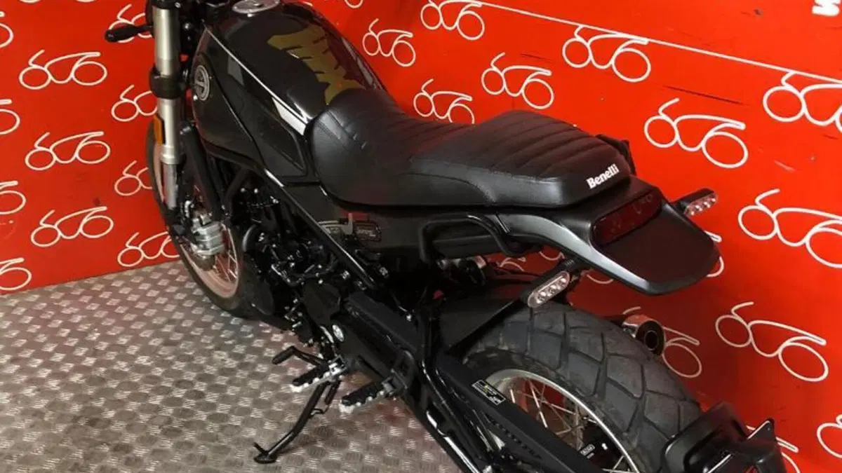 Benelli Leoncino 500 Trail (2021 - 26)  (4)