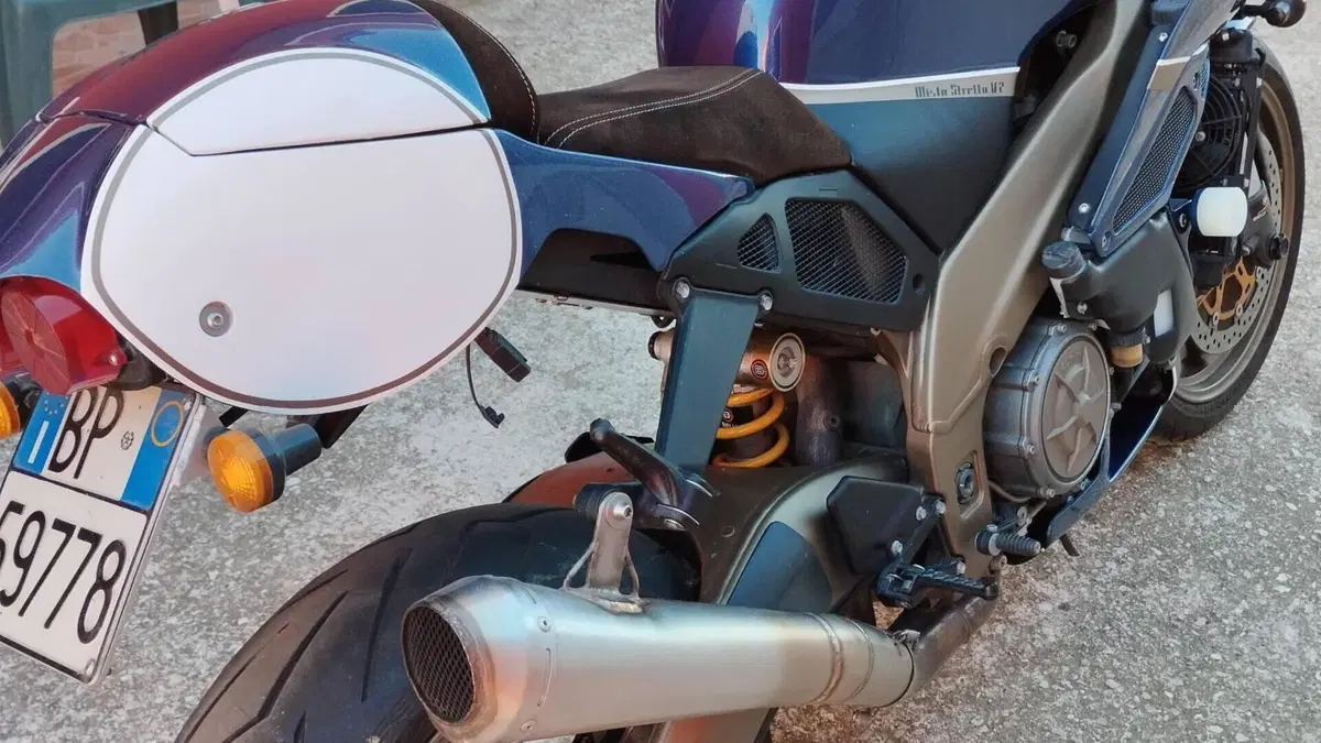 Aprilia Tuono 1000 (2003 - 04)  (5)
