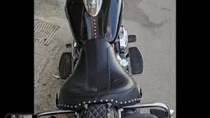 Harley-Davidson 1584 Heritage Classic (2008 - 10) - FLSTC  (2)