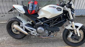 Ducati Monster 696 Plus (2007 - 14) usata