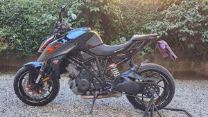 KTM 1290 Super Duke R (2019) 