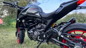 Ducati Monster 937 + (2021 - 25)  (6)