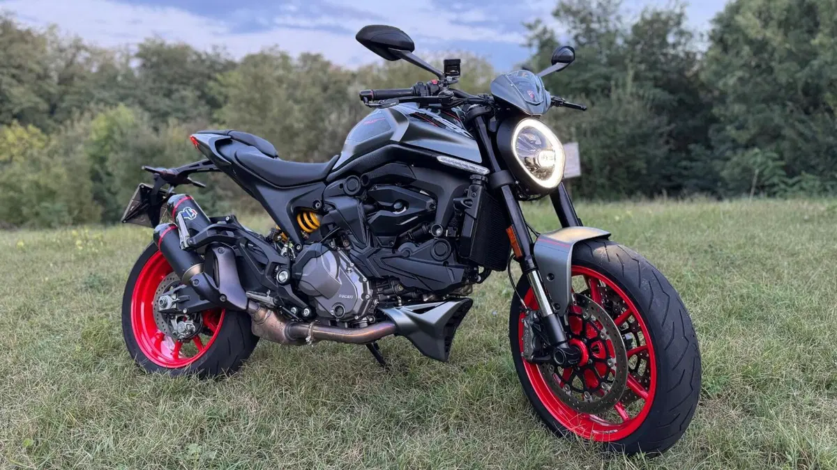 Ducati Monster 937 + (2021 - 25) 