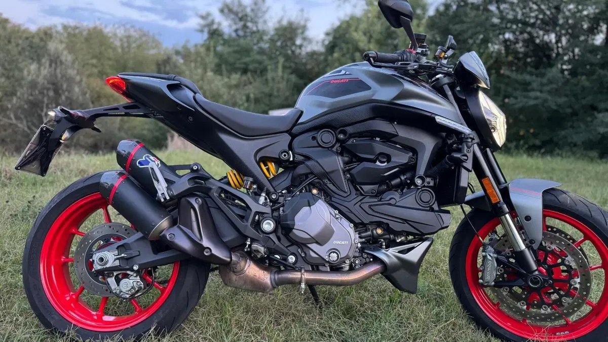 Ducati Monster 937 + (2021 - 25)  (7)