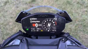 Ducati Monster 937 + (2021 - 25)  (9)