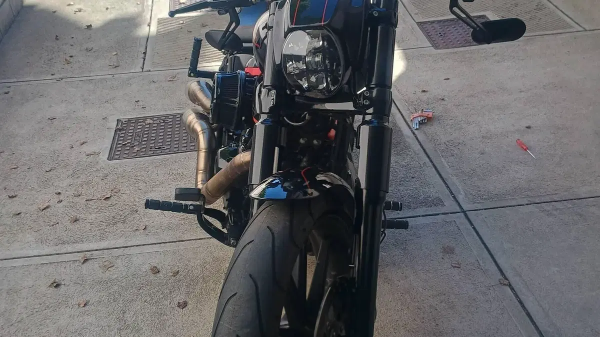 Harley-Davidson Breakout (2021 - 22)  (9)