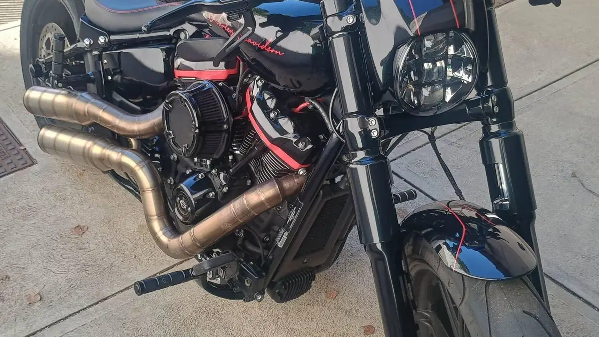 Harley-Davidson Breakout (2021 - 22)  (12)