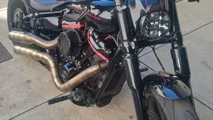 Harley-Davidson Breakout (2021 - 22)  (12)