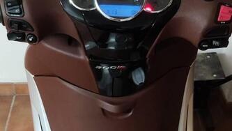 Piaggio Beverly 300 i.e. (2010 - 16)