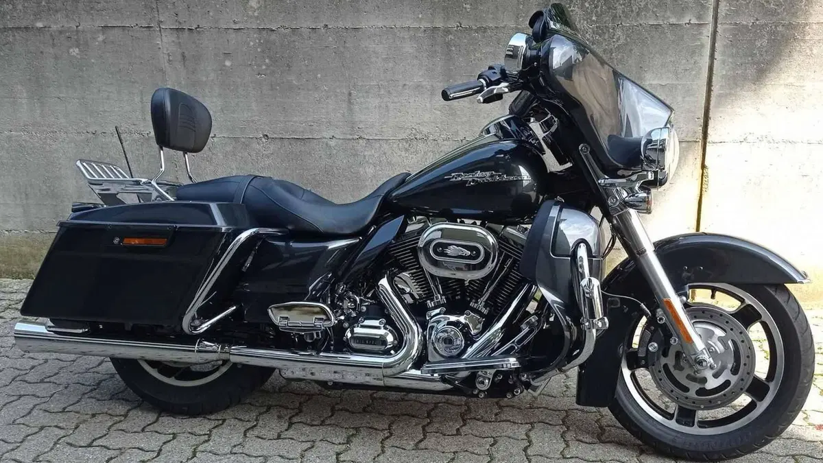 Harley-Davidson 1584 Street Glide (2008 - 10) - FLHX 