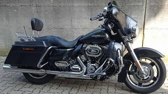 Harley-Davidson 1584 Street Glide (2008 - 10) - FLHX