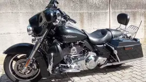 Harley-Davidson 1584 Street Glide (2008 - 10) - FLHX  (8)