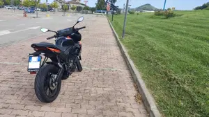 Aprilia Tuono 125 (2021 - 24)  (2)