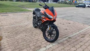 Aprilia Tuono 125 (2021 - 24)  (4)