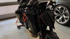 KTM 1290 Super Duke R (2022 - 23) 
