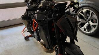 KTM 1290 Super Duke R (2022 - 23) usata
