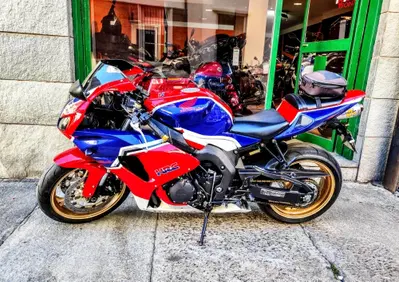 Honda CBR 1000 RR Fireblade (2006 - 07) - Annuncio 9835649