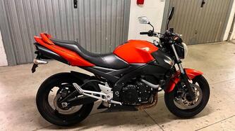 Suzuki GSR 600 (2006 - 11) usata
