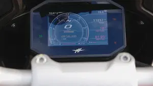 MV Agusta Turismo Veloce 800 Lusso SCS (2021 - 26)  (5)