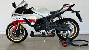 Yamaha YZF R1 World GP 60th Anniversary (2022 - 23) 