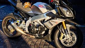 Aprilia Tuono V4 R APRC (2011 - 13)