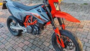 KTM 690 SMC R (2021 - 22) 