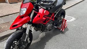Ducati Hypermotard 796 (2012) 