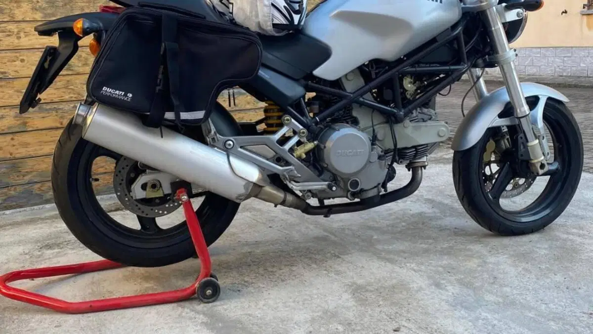 Ducati Monster 620 Dark (2003 - 06)  (3)