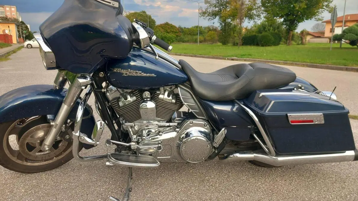 Harley-Davidson 1450 Street Glide (2006 - 07) - FLHX 