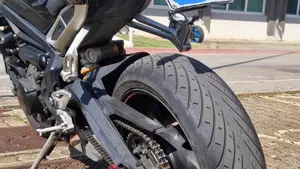 Triumph Street Triple RS (2017 - 19)  (5)