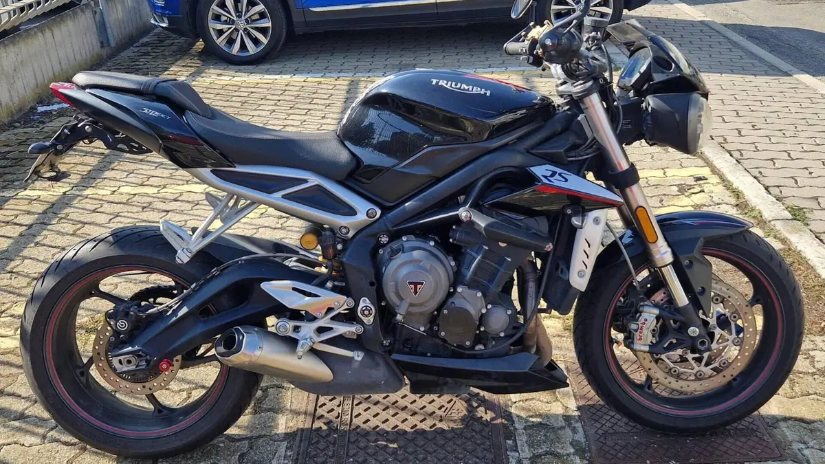 Triumph Street Triple RS (2017 - 19)  (11)