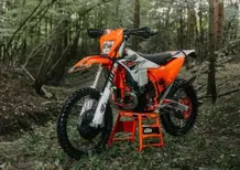 KTM 300 EXC HARDENDURO 2026: nata per l'estremo [GALLERY]