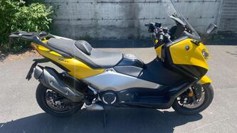 Yamaha T-Max 560 (2022 - 24) usata