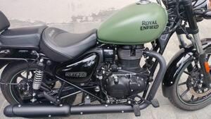Royal Enfield Meteor 350 Fireball (2021 - 25) 
