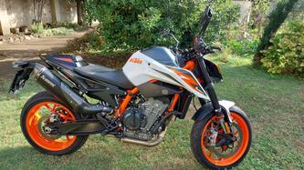 KTM 890 Duke R (2021) usata