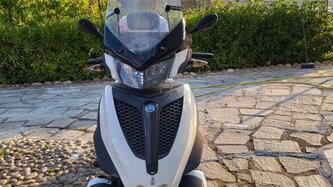 Piaggio Mp3 300 LT Yourban Sport (2017 - 19) usata