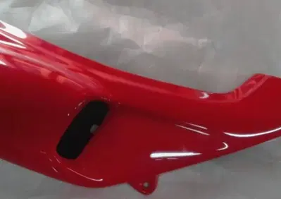 COPERCHIO LATERALE DX DOMINATOR Honda - Annuncio 9839590