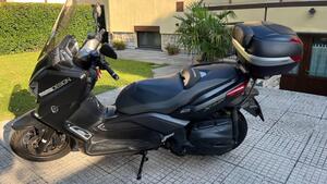 Yamaha X-Max 400 Momodesign (2014 - 16) 