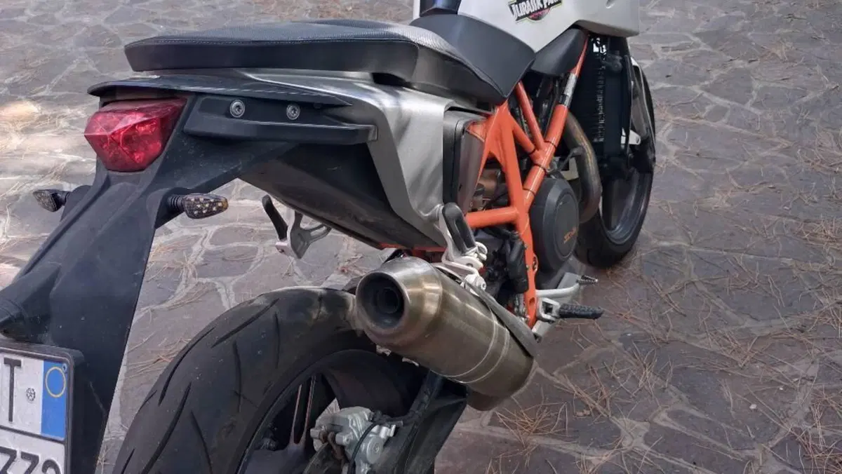 KTM 690 Duke (2012 - 16)  (2)