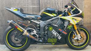 Yamaha YZF R6 (2005) 