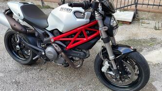 Ducati Monster 796 (2010 - 13) usata