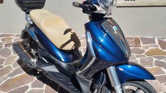 Piaggio Beverly Tourer 400 (2008 - 11) usata