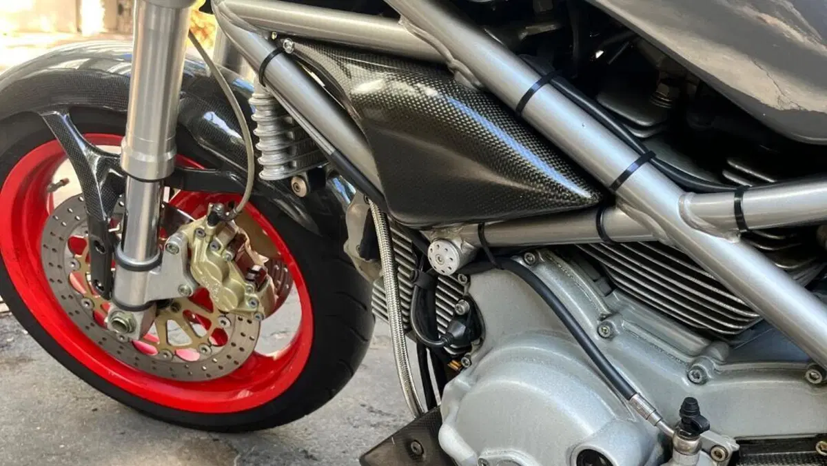 Ducati Monster S2R 1000  (7)