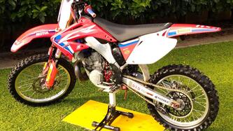 HM CRE 250 R (2005 - 06)  usata